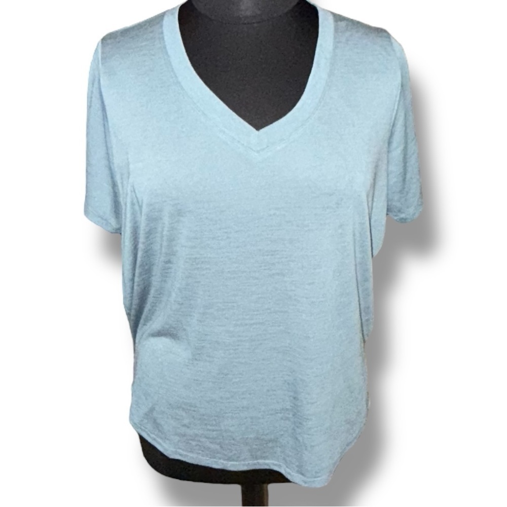 ATHLETA Breezy V-Neck Tee - Oxidized Green 1X - Picture 2 of 10